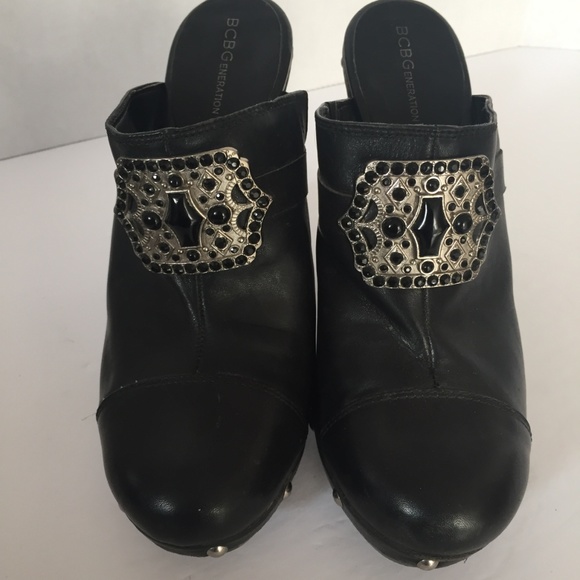 BCBGGeneration Black Stud Mules Size 8.5 - Picture 3 of 8